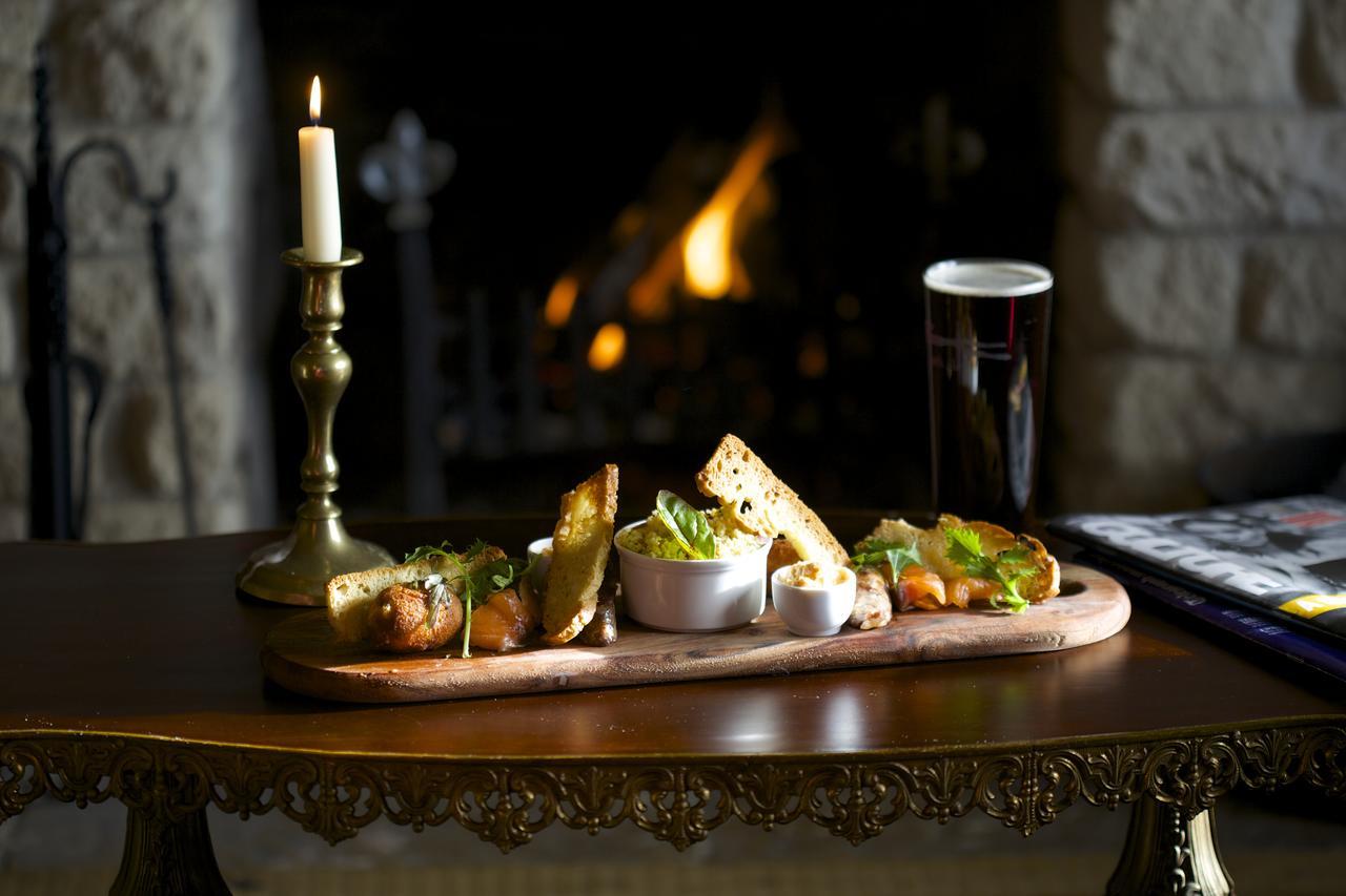 Pear Tree Inn Whitley Eksteriør billede